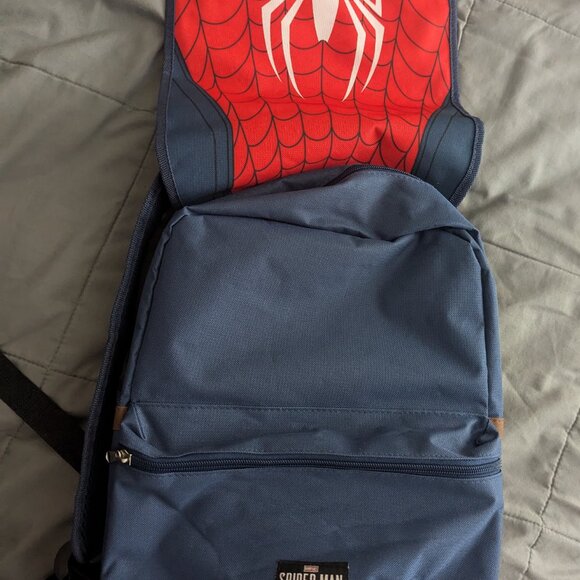 Spiderman backpack - Picture 3 of 5